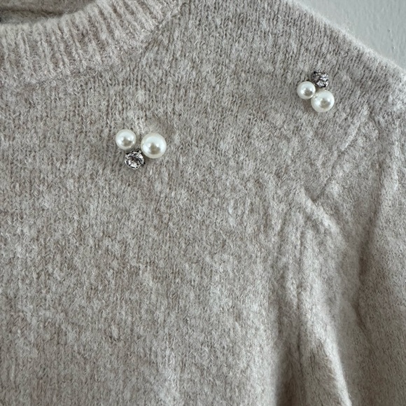 Who What Wear Pearl Embellished Knit Sweater 🤍 | Size Small | Cozy Luxe - Picture 5 of 8